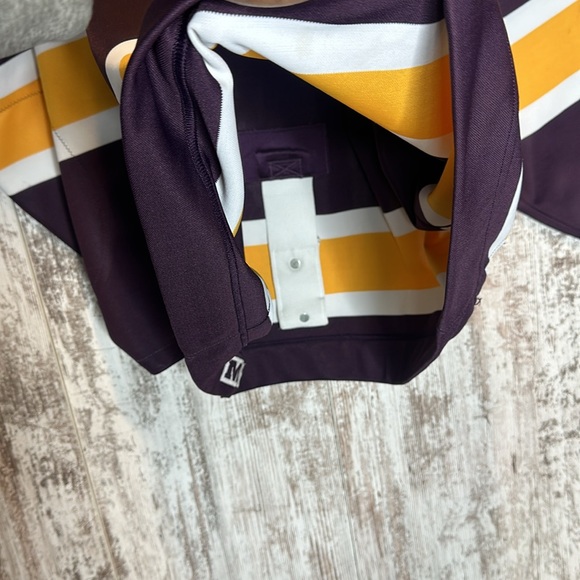 VINTAGE CCM Minnesota Golden Gophers Hockey Jersey Size - Picture 6 of 6